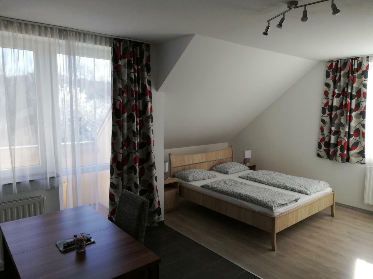 Apartman 25 Sopron Eksteriør bilde